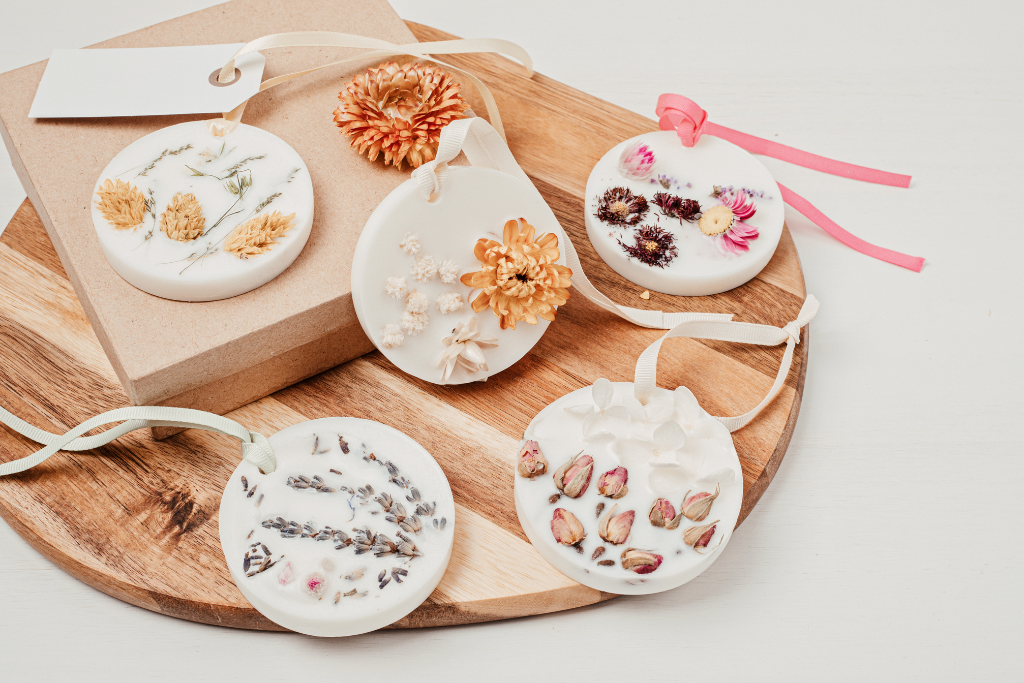 Sáp thơm - Món đồ nhỏ nhưng có võ 1 Sáp Thơm Món đồ Nhỏ Nhưng Có Võ